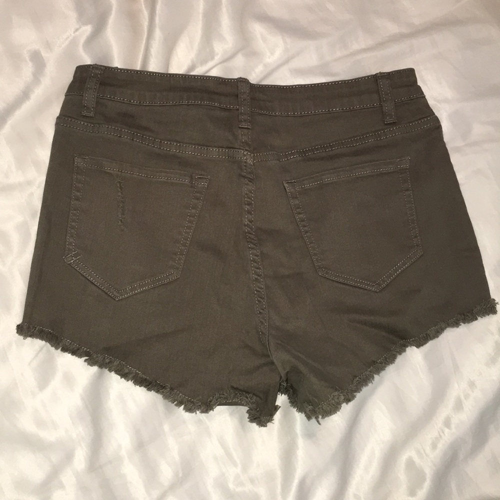 Distressed Shorts - Picture 6 of 6